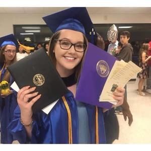 Meet your Posher, Emily